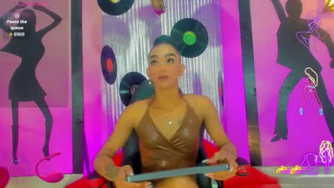 Nicky  Please help me with your thumbs up its importan online show from 11-15-25, 07:21