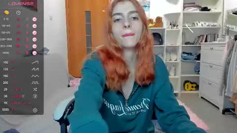 Snapshot of _nicole_dance chatting on 07-30-26, 09:08 Nicole online show from 07-30-26, 09:08