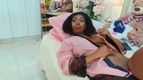 Snapshot of _ninafox_ chatting on 05-31-26, 06:09 ninafox online show from 05-31-26, 06:09