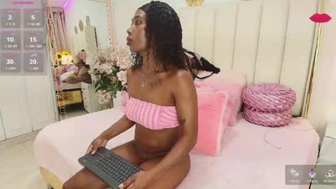 Snapshot of _ninafox_ chatting on 06-05-26, 08:03 ninafox online show from 06-05-26, 08:03