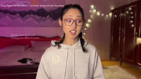 Snapshot of _octopussy_ chatting on 02-15-25, 04:25 Mikayla online show from 02-15-25, 04:25