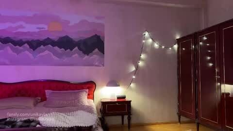 Snapshot of _octopussy_ chatting on 02-16-25, 07:59 Mikayla online show from 02-16-25, 07:59