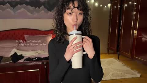 Snapshot of _octopussy_ chatting on 02-17-25, 08:30 Mikayla online show from 02-17-25, 08:30