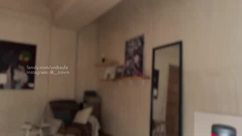 Snapshot of _octopussy_ chatting on 03-03-25, 06:22 Mikayla online show from 03-03-25, 06:22