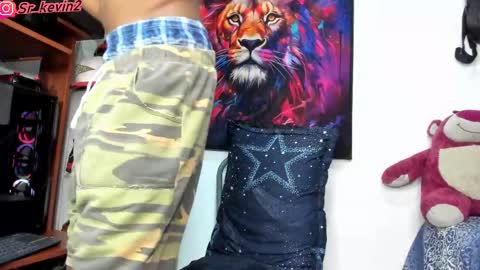 Kevin  online show from 03-11-25, 09:02