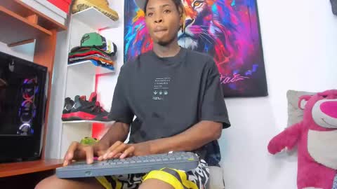 Kevin  online show from 09-14-25, 07:24