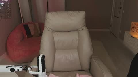 Snapshot of _passion_show_ chatting on 05-28-26, 11:02 Tina online show from 05-28-26, 11:02