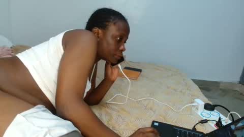 Snapshot of _peach_p chatting on 09-13-25, 06:51 Peach online show from 09-13-25, 06:51