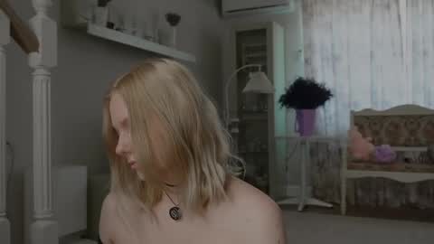 Viktoria online show from 05-27-26, 01:30
