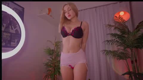 Eva online show from 06-22-26, 12:02