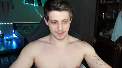 Snapshot of _purrari chatting on 01-22-25, 07:46 Vampire online show from 01-22-25, 07:46