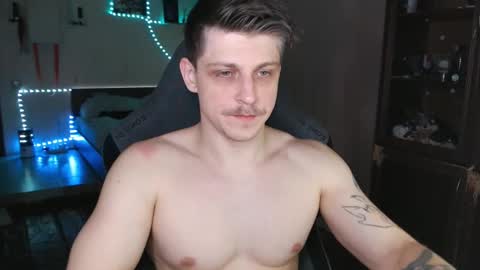 Snapshot of _purrari chatting on 03-10-25, 12:18 Vampire online show from 03-10-25, 12:18