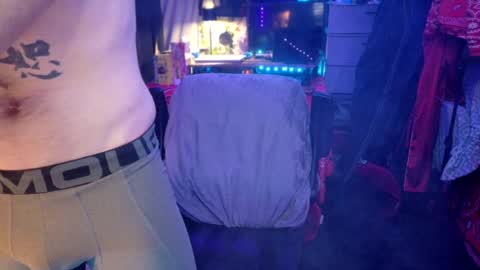 Snapshot of _redxxx chatting on 01-23-25, 09:50 REDxxx online show from 01-23-25, 09:50