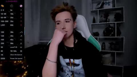 Rein online show from 12-20-25, 05:09