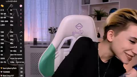 Snapshot of _rein_ramm chatting on 05-11-26, 02:45 Rein online show from 05-11-26, 02:45