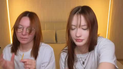 Snapshot of _reverse_gang_ chatting on 05-22-26, 04:52 LISSAPVT IS OPEN online show from 05-22-26, 04:52