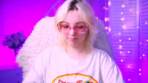 Snapshot of _rockstone_ chatting on 02-10-25, 10:20 Rock stone online show from 02-10-25, 10:20