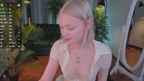 Snapshot of _rude_girl_ chatting on 12-30-24, 03:02 Eve online show from 12-30-24, 03:02