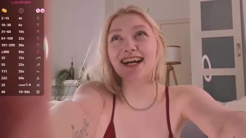 Snapshot of _rude_girl_ chatting on 10-10-25, 04:06 Eve online show from 10-10-25, 04:06