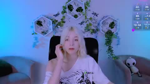 sabrina  online show from 07-28-26, 08:52