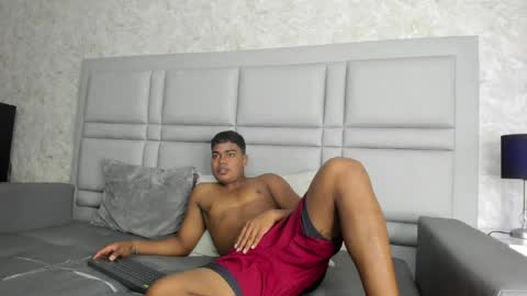 _sammy_ice online show from 04-18-26, 01:48