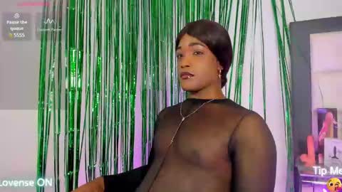Snapshot of _samylove_ chatting on 03-01-25, 01:53 Sammy online show from 03-01-25, 01:53
