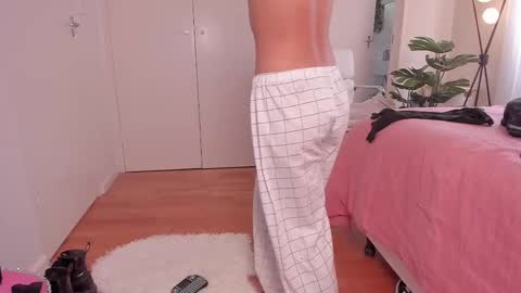 Snapshot of _sandy_s_ chatting on 03-12-25, 01:14 Sandyy online show from 03-12-25, 01:14