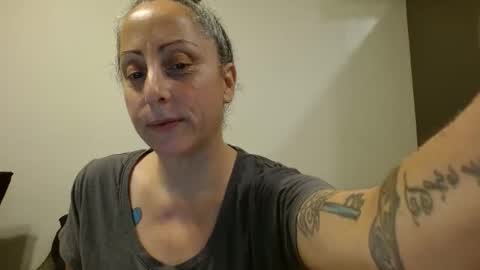 Sara Lynn online show from 05-16-26, 06:43