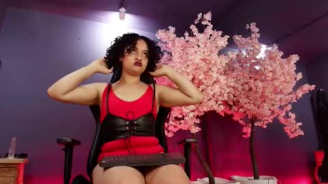 Sara online show from 11-10-25, 11:42