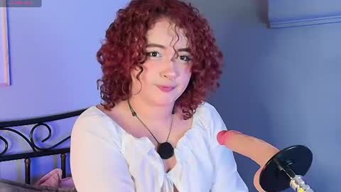 Snapshot of _sarahrose chatting on 06-16-26, 07:38 Sara online show from 06-16-26, 07:38