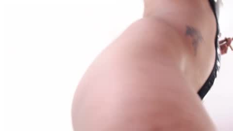 _sarahtomatto_ online show from 02-21-25, 10:26