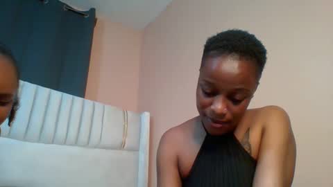 _sassydiva_ online show from 11-17-25, 11:54
