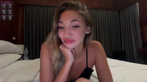 Snapshot of _secretdesire chatting on 05-03-26, 03:40 Kat online show from 05-03-26, 03:40