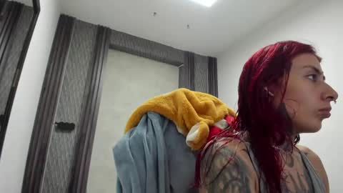 Selene online show from 04-10-26, 01:00