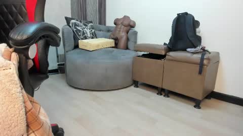 Selene online show from 06-11-26, 01:49
