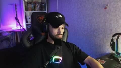 Ask me online show from 09-09-25, 10:42