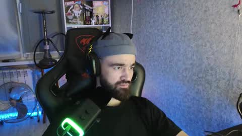 Ask me online show from 10-12-25, 05:45