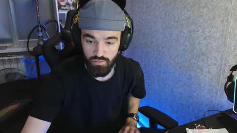 Ask me online show from 10-30-25, 02:13