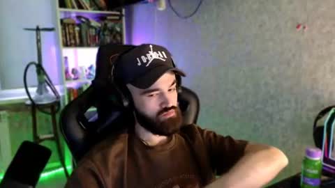 Ask me online show from 07-23-26, 01:52