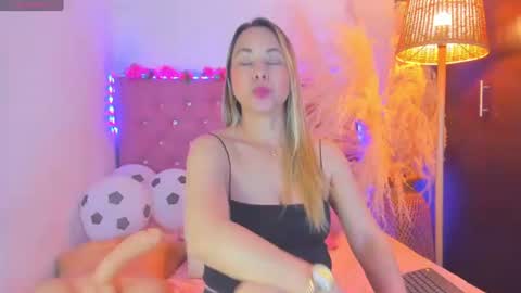 _sexbunny_ online show from 07-15-26, 05:45