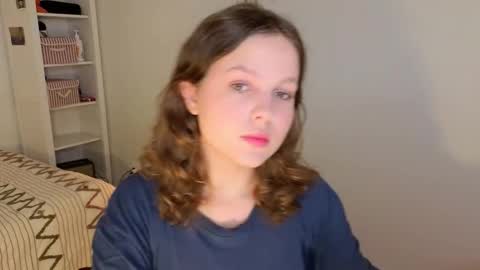 Snapshot of _sexymental_ chatting on 09-22-25, 02:13 Alice online show from 09-22-25, 02:13