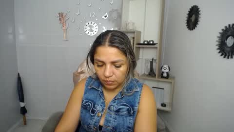 Snapshot of _sexyredhead_ chatting on 06-01-26, 12:07 KATA online show from 06-01-26, 12:07