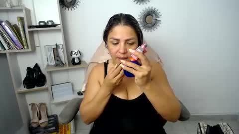 Snapshot of _sexyredhead_ chatting on 06-09-26, 11:55 KATA online show from 06-09-26, 11:55