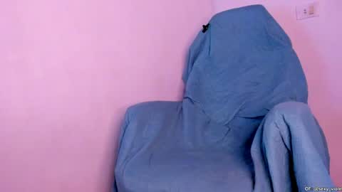 Snapshot of _sexyviolet chatting on 04-30-26, 08:57 Violet online show from 04-30-26, 08:57