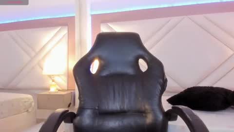 Shayra online show from 03-11-25, 11:44