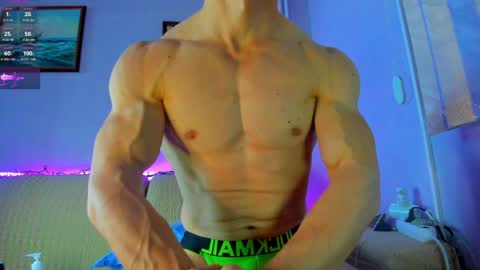 Snapshot of _shestifold chatting on 02-08-25, 01:44 Nik online show from 02-08-25, 01:44