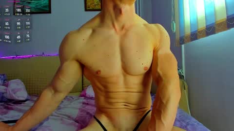 Snapshot of _shestifold chatting on 02-25-25, 08:58 Nik online show from 02-25-25, 08:58