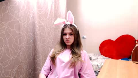 Mari online show from 01-11-25, 04:14