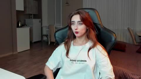 Snapshot of _silverdream chatting on 02-24-25, 10:58 _silverdream online show from 02-24-25, 10:58