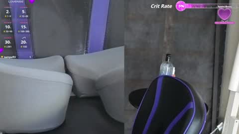 Snapshot of _silverrain_ chatting on 07-15-26, 04:56 SilverRain online show from 07-15-26, 04:56